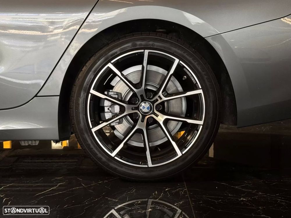 BMW 320 e Pack Essence Auto - 15