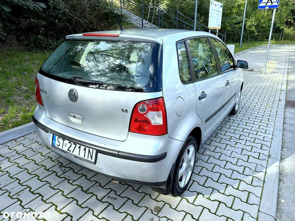 Volkswagen Polo 1.4 16V Comfortline - 5