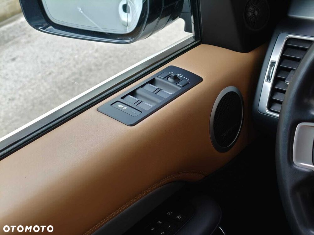 Land Rover Discovery 3.0 D250 mHEV R-Dynamic SE - 23