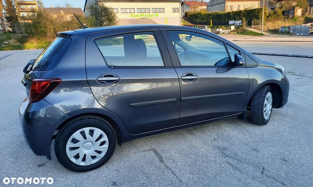 Toyota Yaris 1.33 Premium EU6 - 25