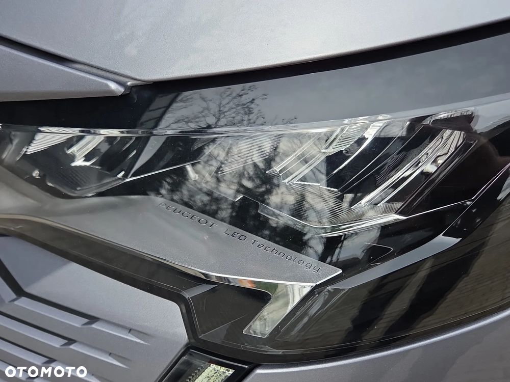 Peugeot 3008 1.5 BlueHDi Allure Pack S&S EAT8 - 33