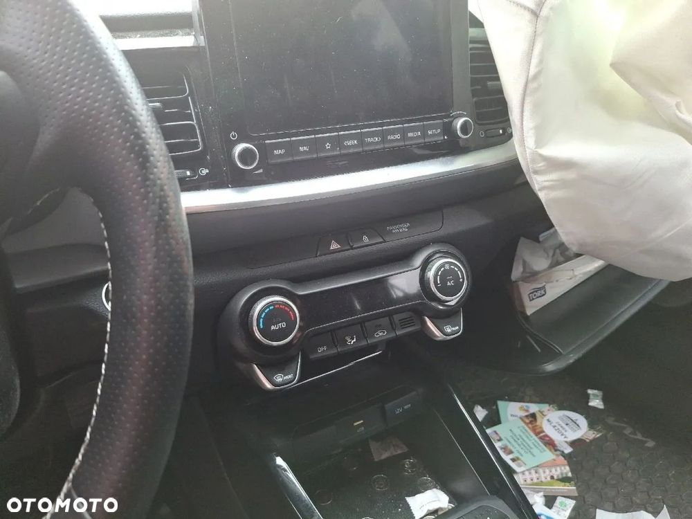 Kia Stonic - 16
