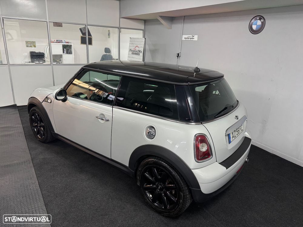 MINI 3 Portas Cooper D - 9