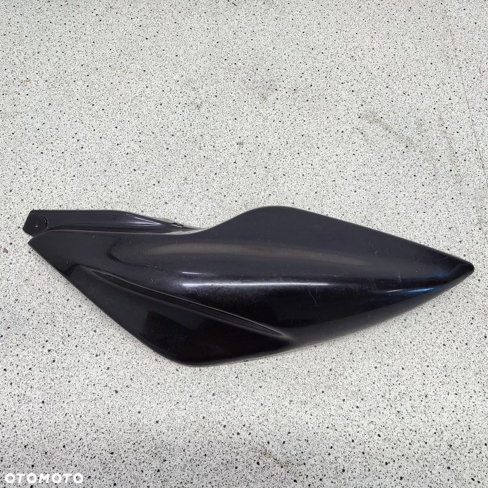 Owiewka, osłona, bok, boczek Yamaha Aerox 50