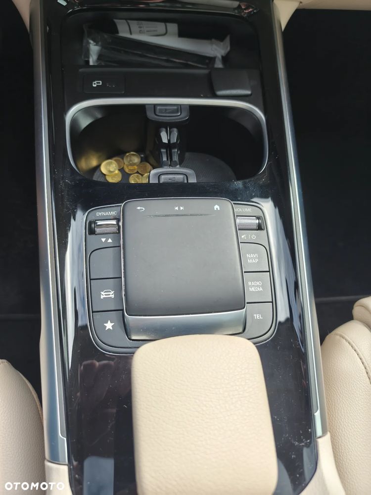 Mercedes-Benz GLB - 9