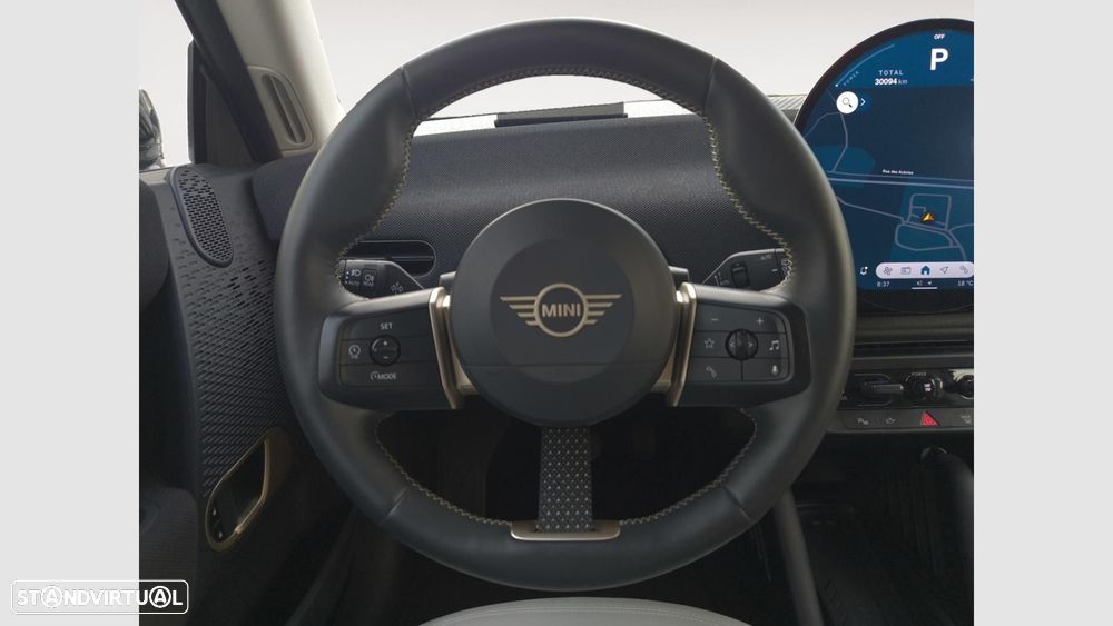 MINI 3 Portas Cooper SE Classic M — fotografia 12