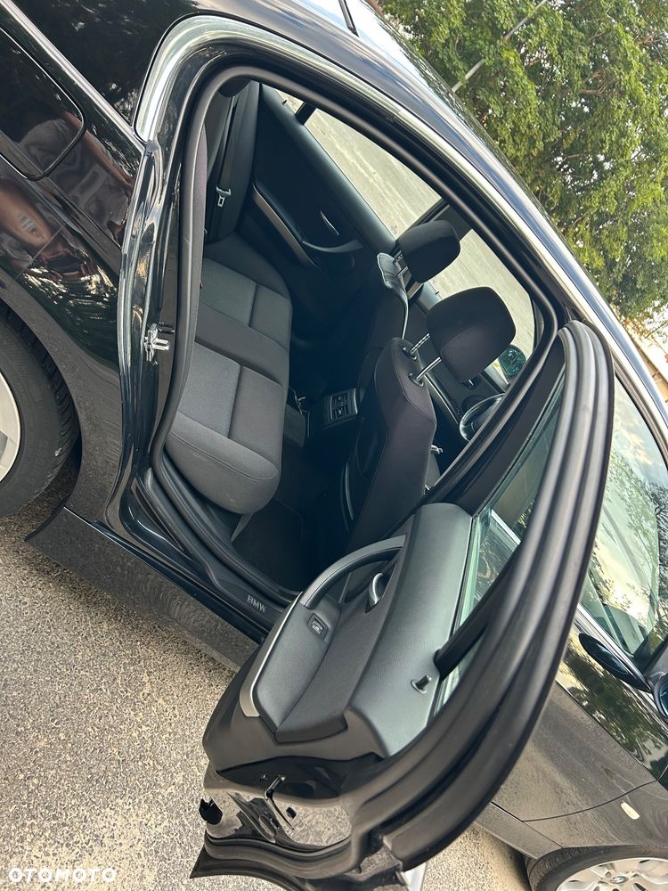 BMW Seria 3 330d - 14