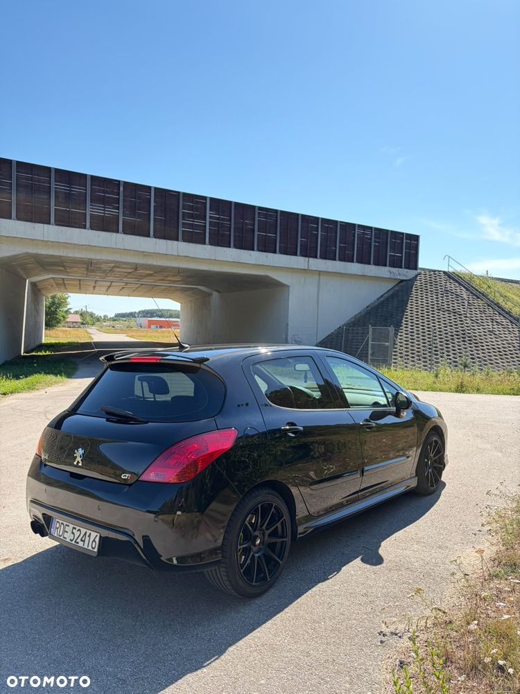 Peugeot 308 - 8