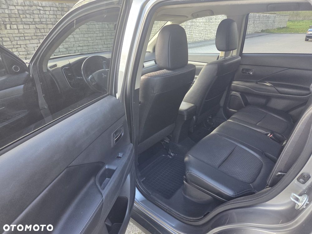 Mitsubishi Outlander 2.2 DID Intense + 4WD - 14