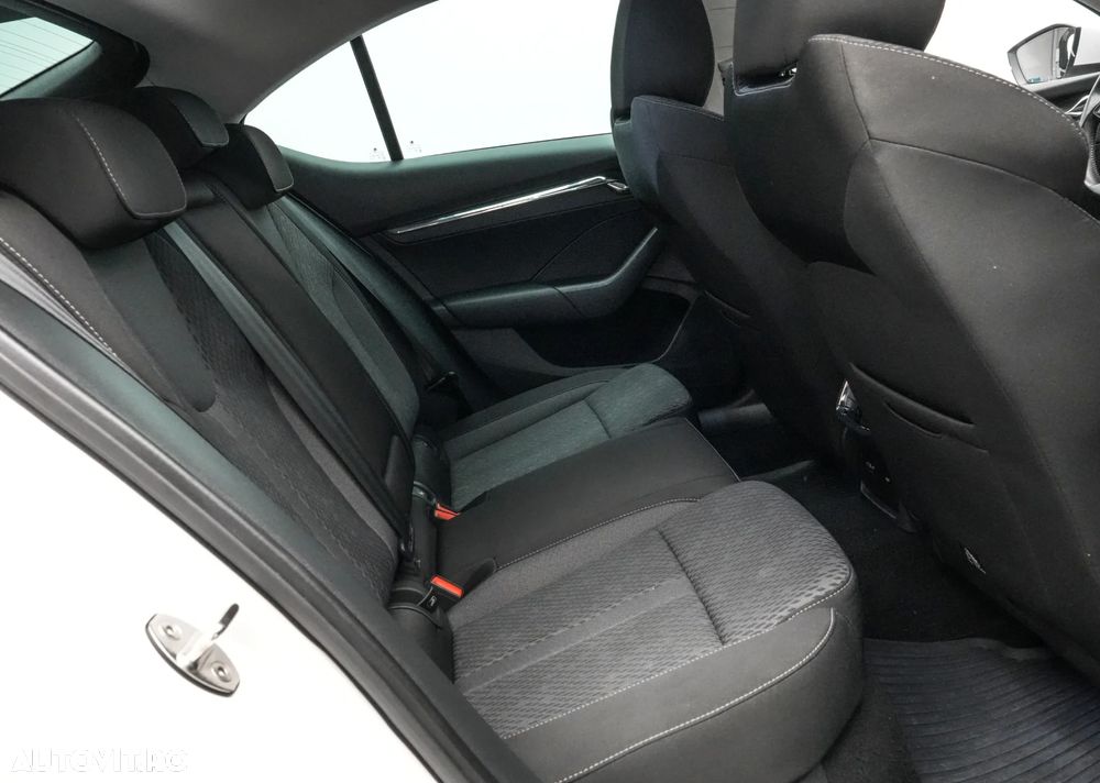 Skoda Octavia 1.0 TSI DSG Mild Hybrid Style - 16