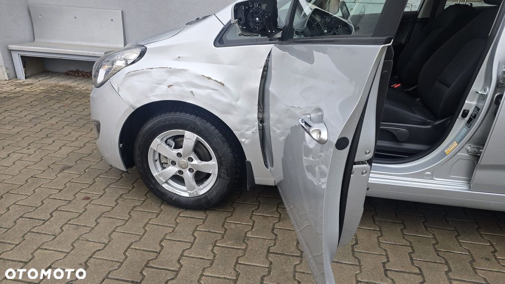 Hyundai ix20 1.4 CRDi Trend - 12