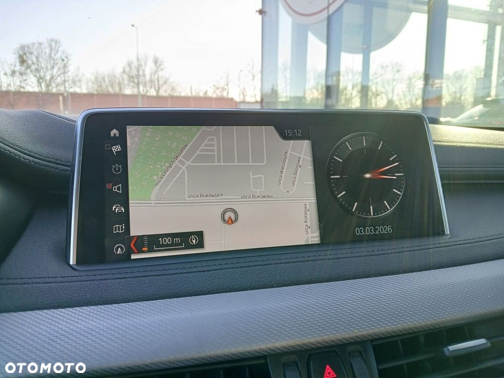 BMW X6 xDrive30d - 16