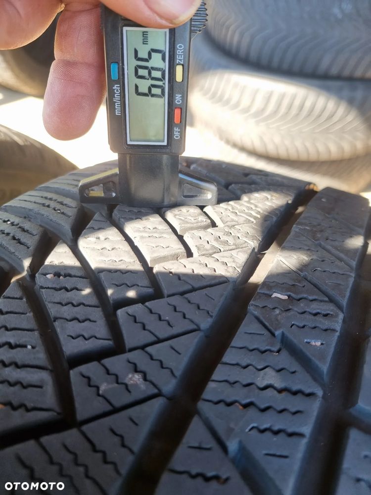 Opony CONTINENTAL WINTER CONTACT TS850P SSR 245/45R18 2023r,2x6,8mm super - 4