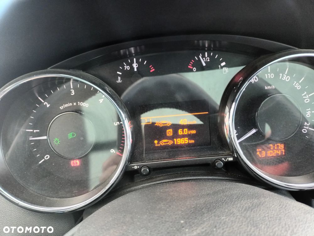 Peugeot 3008 HDi FAP 110 Premium - 10