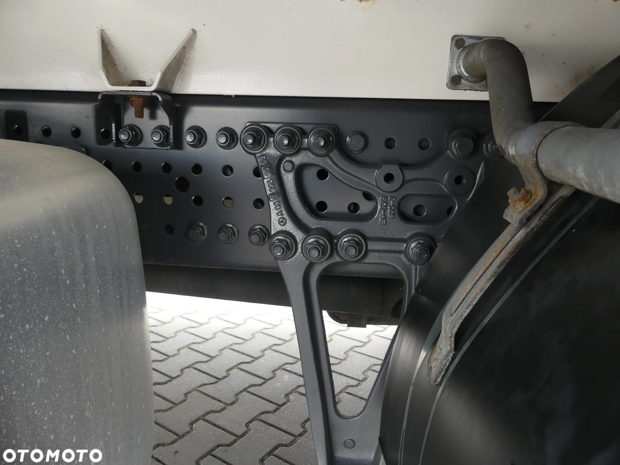 Mercedes-Benz ANTOS 1827 / HDS EFFER 165  / PILOT / EURO 6 / - 20