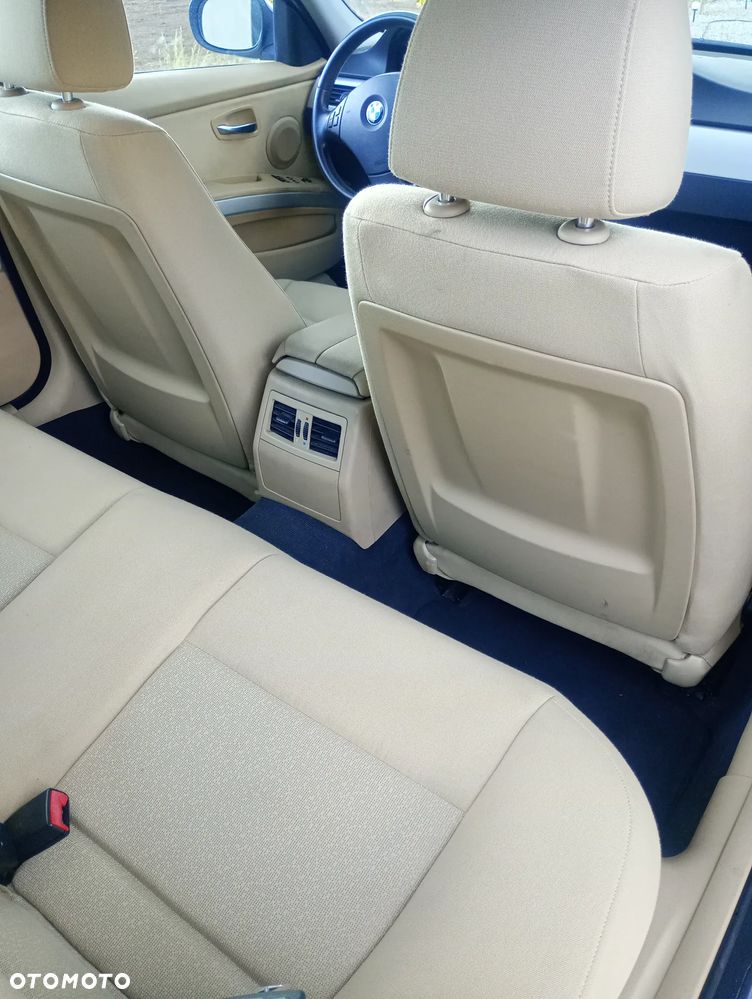 BMW Seria 3 318i Edition Exclusive - 9