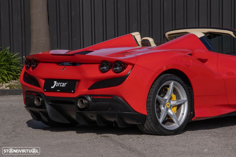 Ferrari F8 Tributo Spider - 16