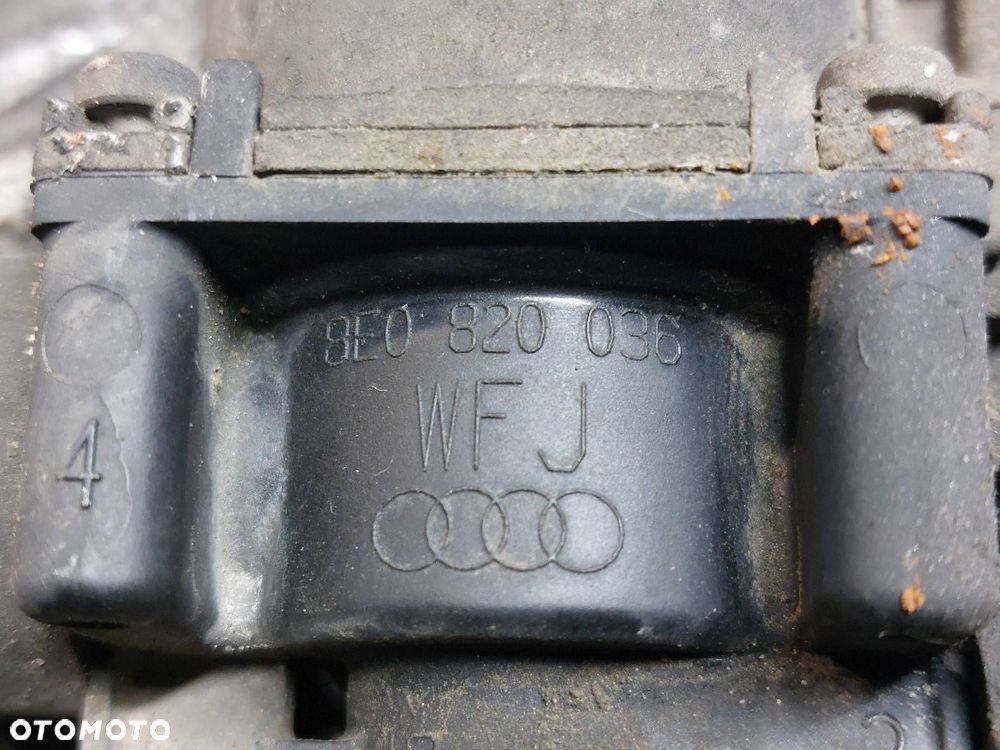 ZAWÓR NAGRZEWNICY AUDI A4 B7 3.0 TDI 8E0820036 - 3