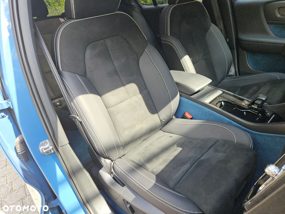 Volvo C40 Recharge Twin AWD Plus - 27