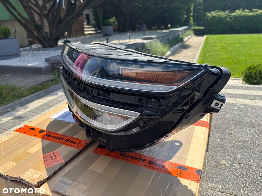 Genesis GV80 Reflektor Full Led lewa strona - 2