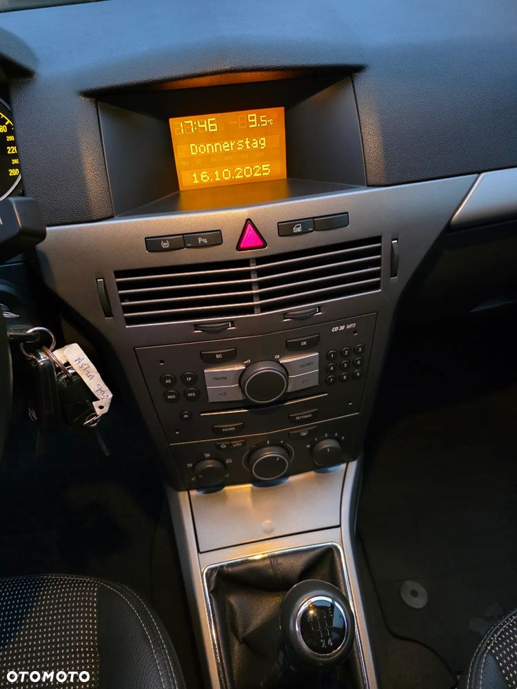 Opel Astra - 22