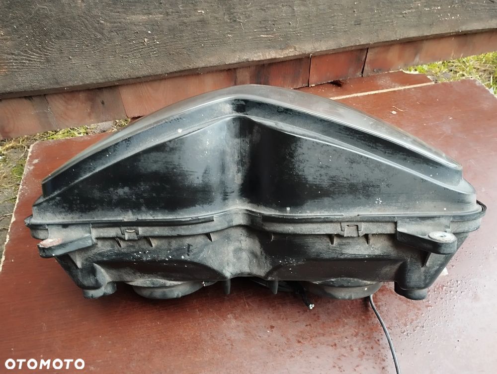 Honda Varadero 1000 XL 1000 SD01 reflektor lampa przód - 4