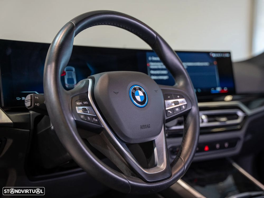 BMW i4 eDrive40 - 9