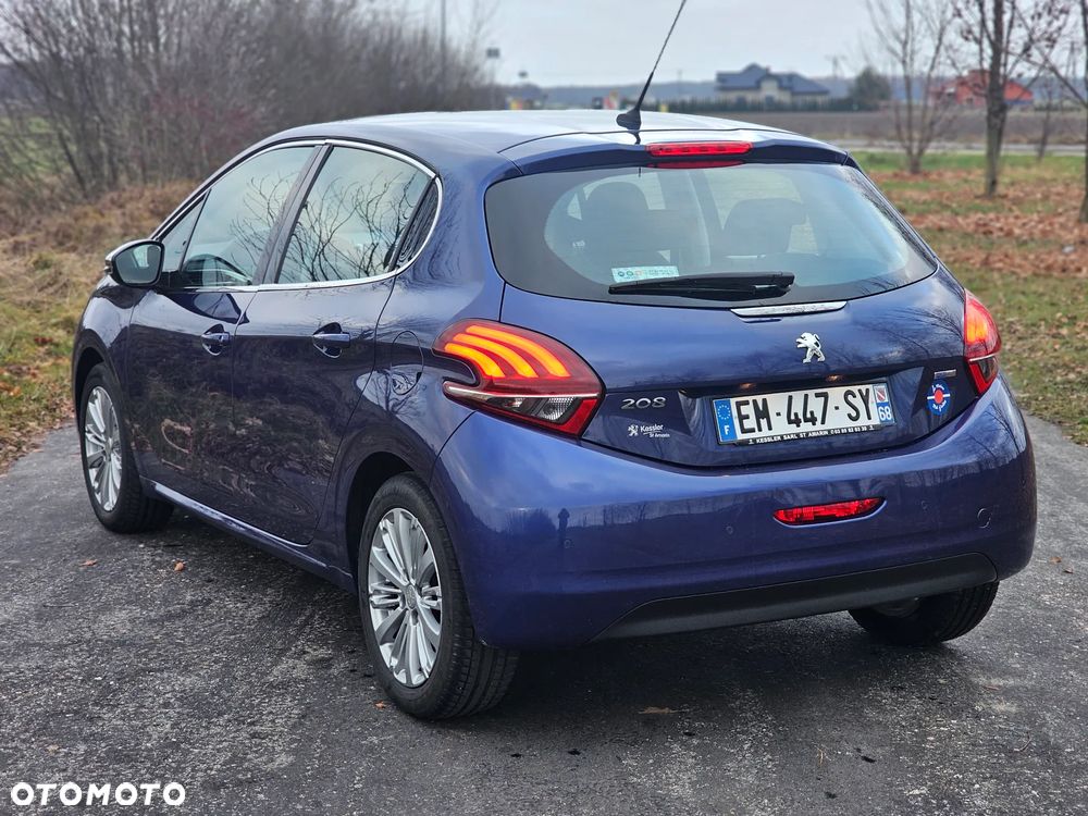 Peugeot 208 PureTech 82 Allure - 4