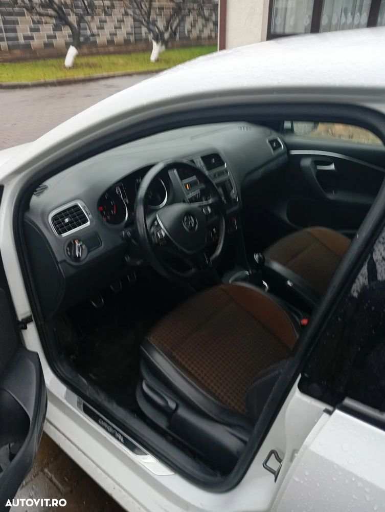 Volkswagen Polo - 5
