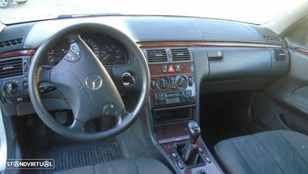 Para Peças Mercedes-Benz E-Class (W210) - 9