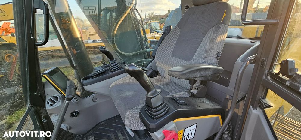 Volvo EC 160 E L Excavator pe roți - 7