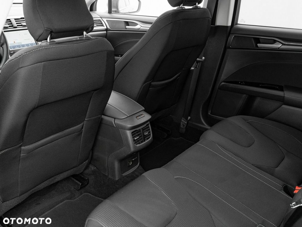 Ford Mondeo - 24