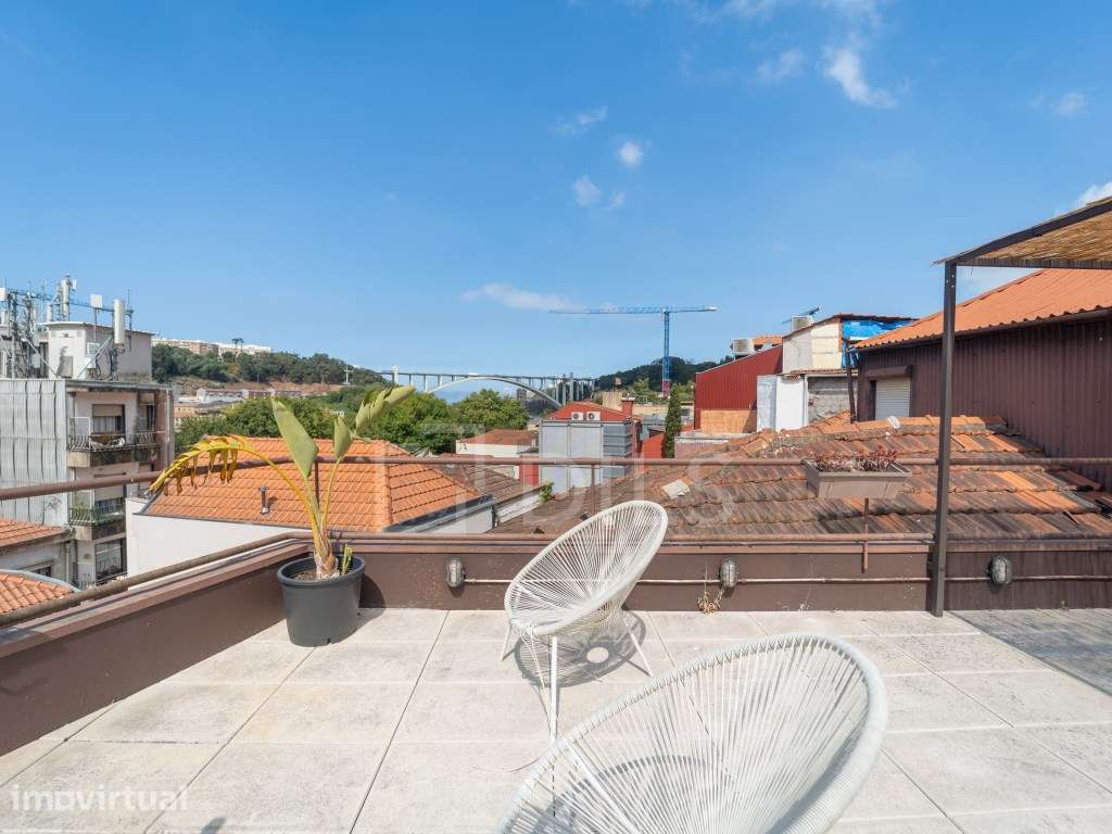 Moradia T2 com terraço e vista de rio, Massarelos, Porto - Grande imagem: 4/44