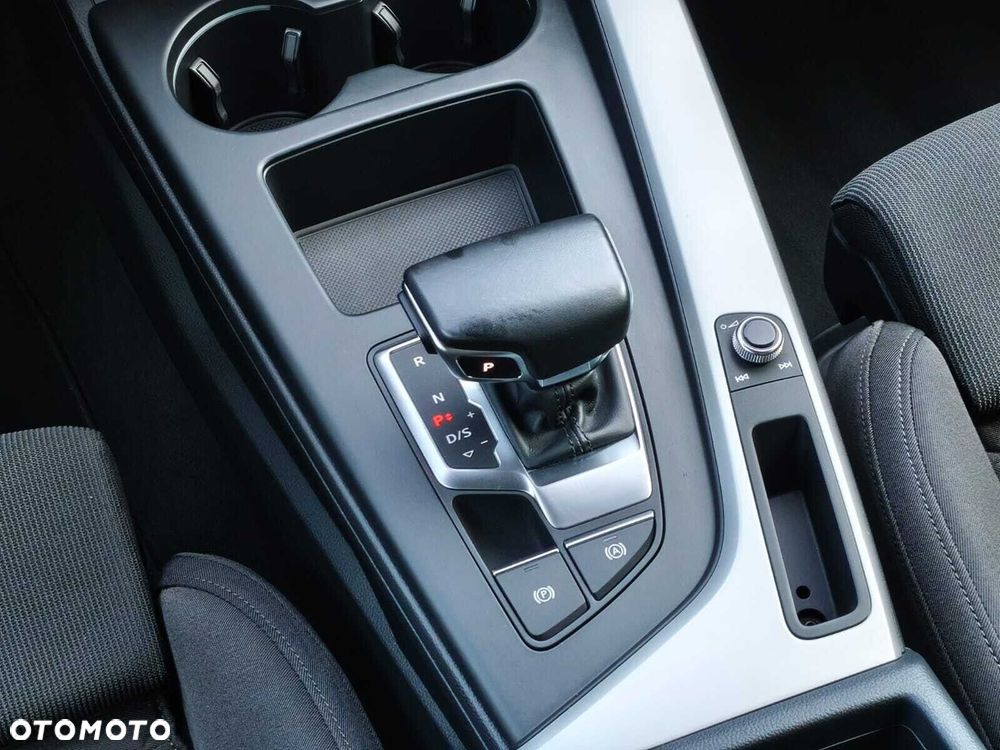 Audi A4 Limousine - 25