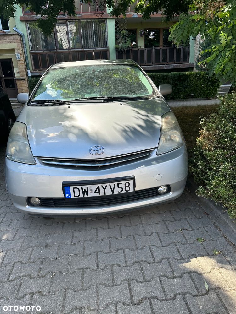 Toyota Prius 1.5 VVT-i Sol - 2
