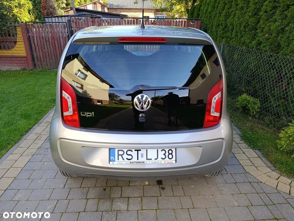 Volkswagen Up 2012 photo 2