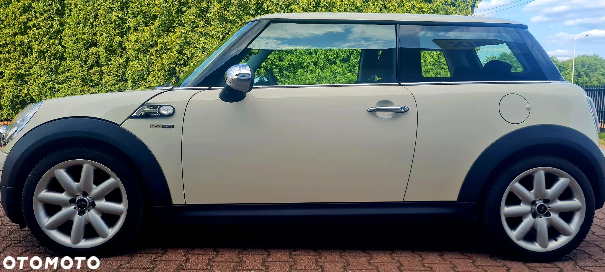 MINI ONE Standard - 8