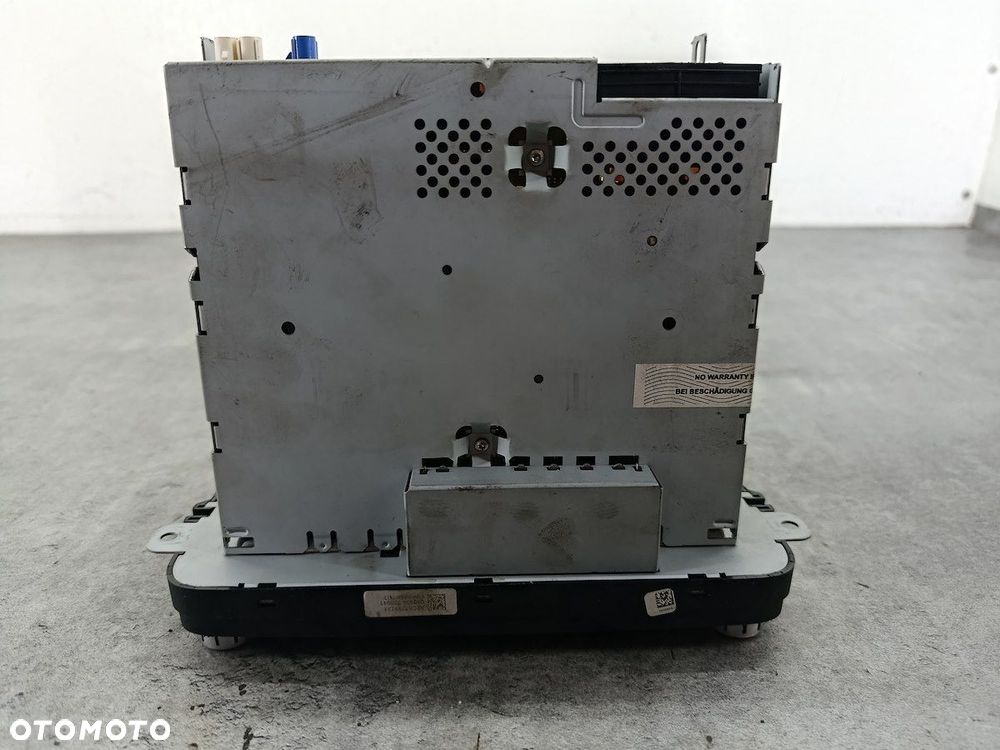 RADIO FABRYCZNE VW PASSAT CC 1T0035680B A2C53350029  CONTINENTAL - 11