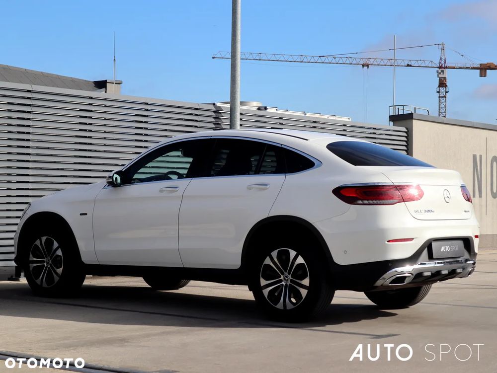 Mercedes-Benz GLC Coupe 300 e 4-Matic - 4