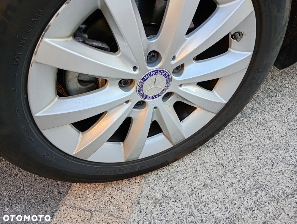 Mercedes-Benz Klasa B 180 7G-DCT Style - 11