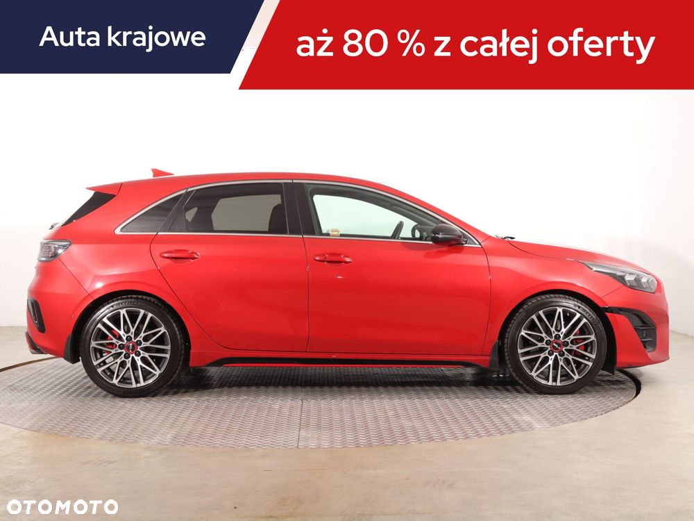 Kia Ceed - 8