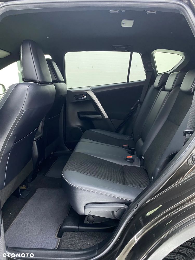 Toyota RAV4 2.0 D-4D Prestige 4x2 - 9