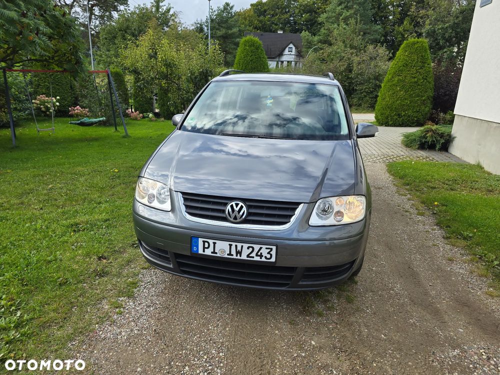 Volkswagen Touran - 2