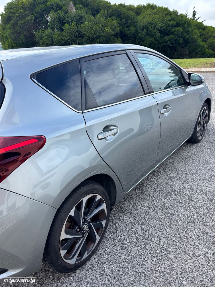 Toyota Auris 1.4 D-4D Comfort - 7