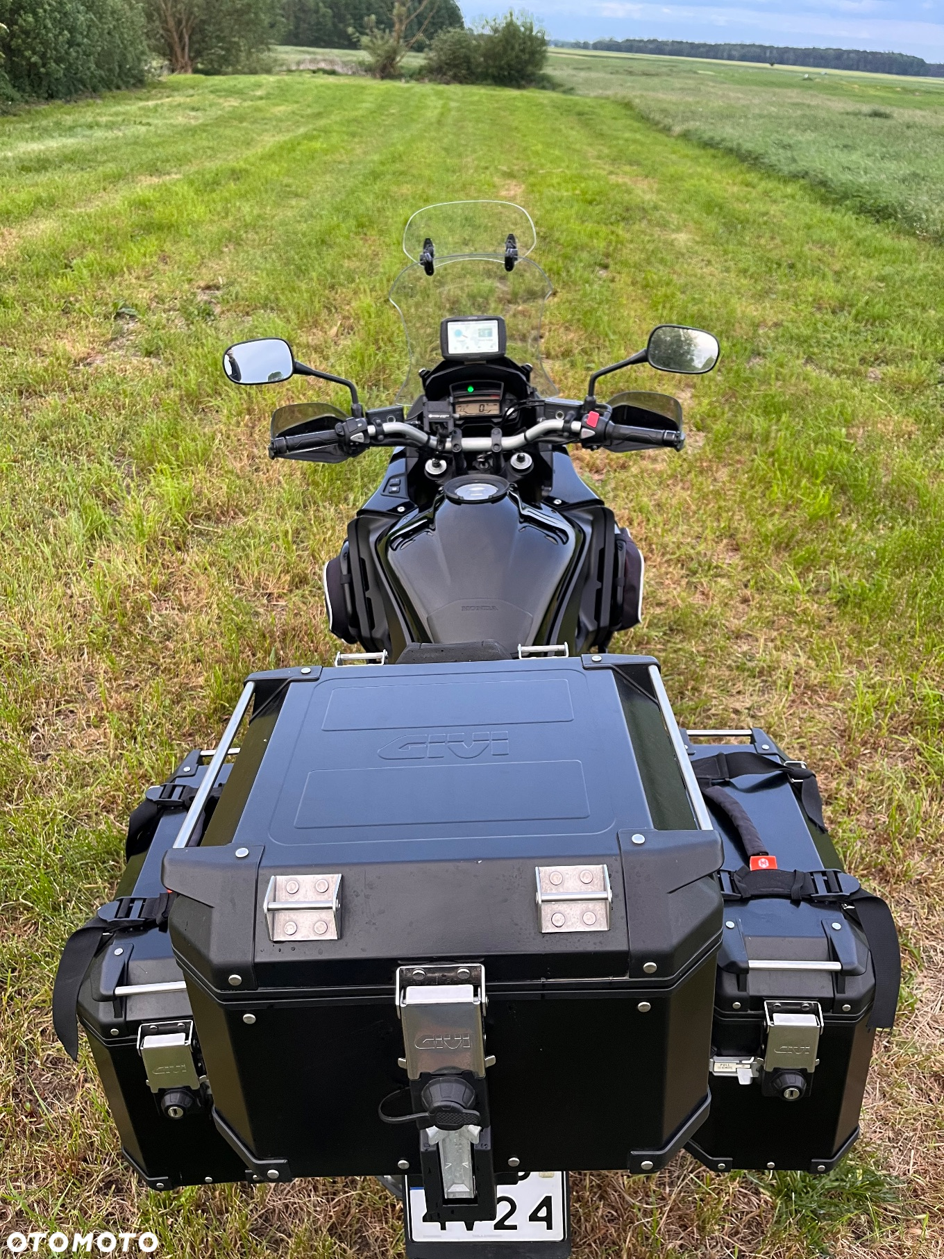 Honda VFR - 3