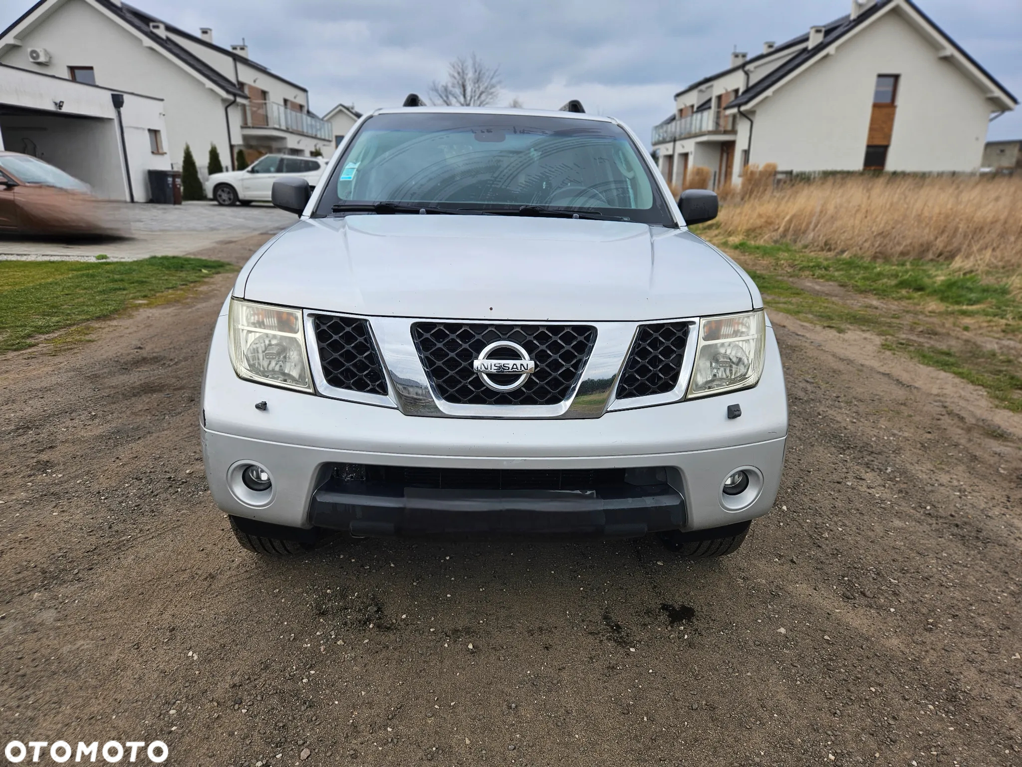 Nissan Pathfinder - 3