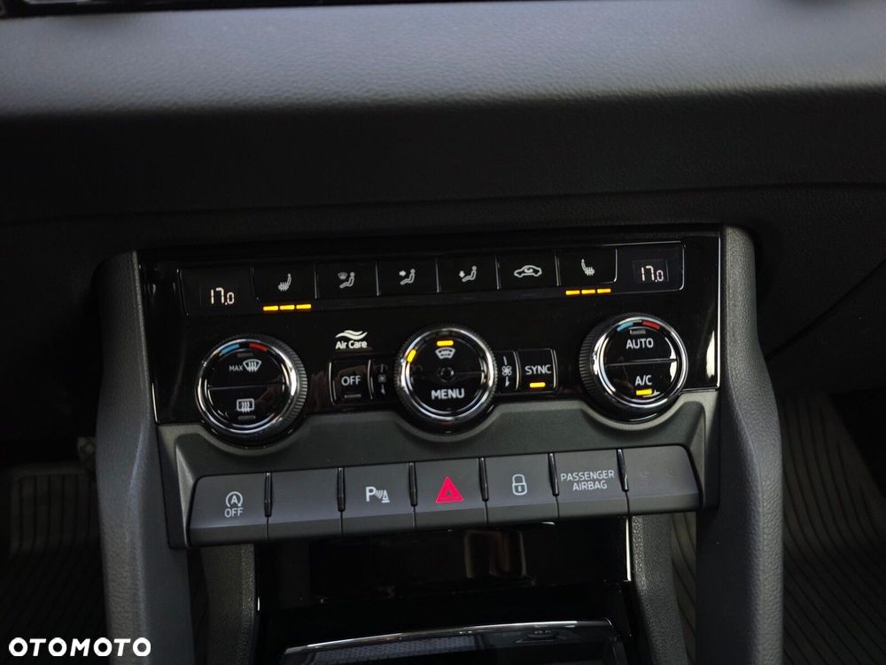 Skoda Karoq 1.5 TSI ACT Style DSG - 25