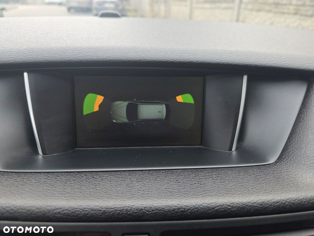 BMW X1 sDrive16d xLine - 23