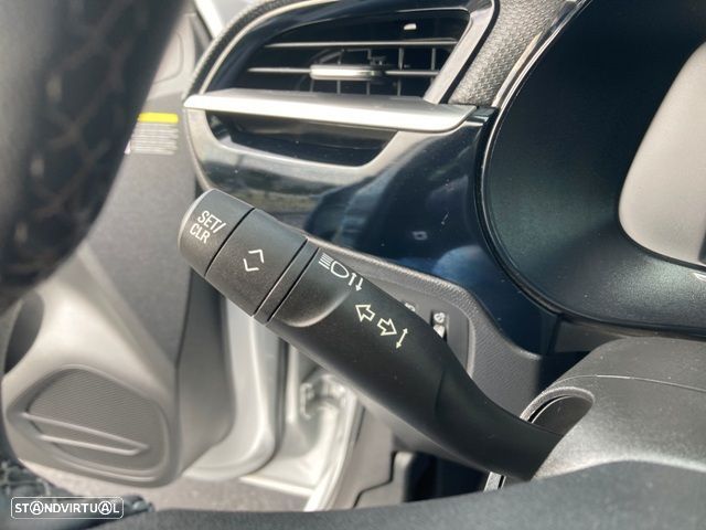 Opel Corsa 1.2 T GS - 18