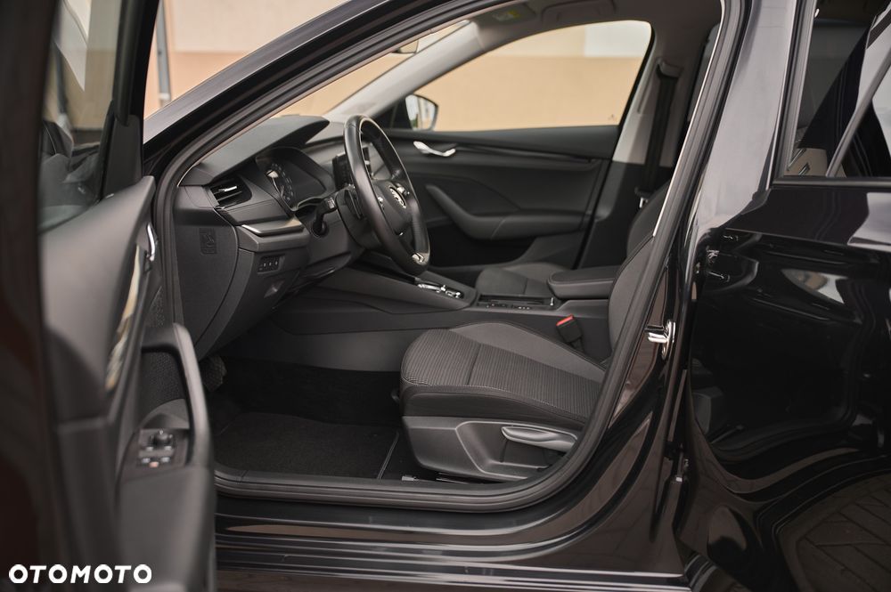 Skoda Octavia 2.0 TDI Ambition DSG - 23